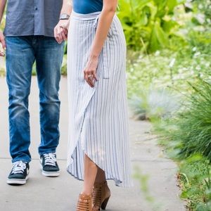 Ivy + Main brand sold at Tilly’s! Wrap style skirt